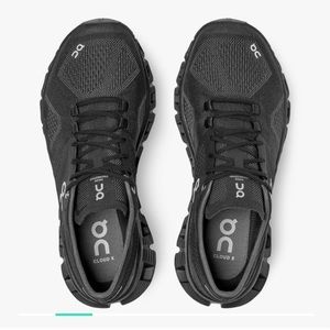 Black On Running Cloud X Tennis Shoes Size 5.5